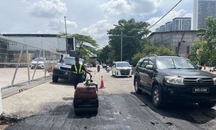 Infrasel推特接投诉 快速修好双溪毛糯新村及加埔受损道路