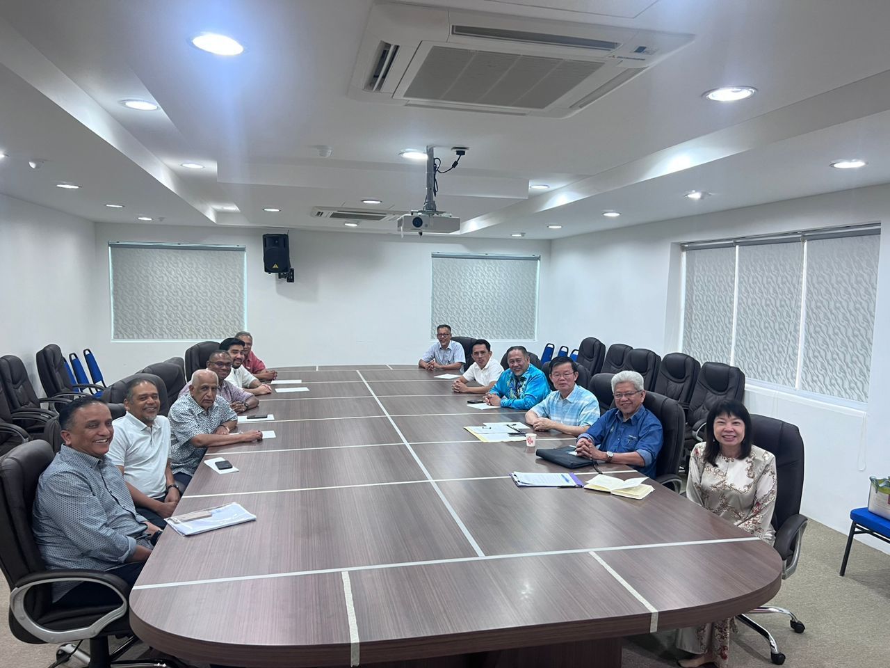 曹观友：首次谈判会议气氛良好 希盟国阵同意避免州选同室操戈