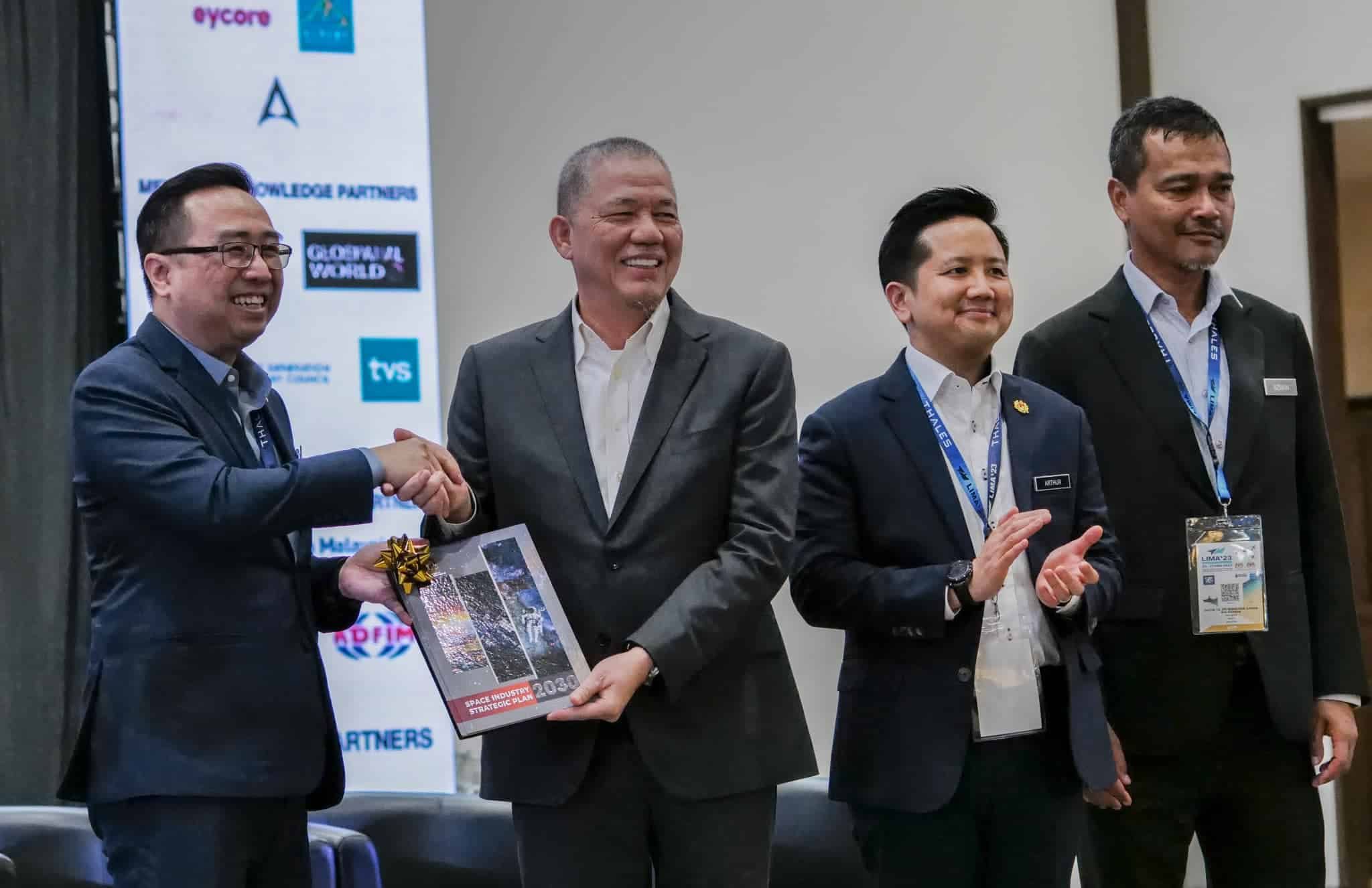 法迪拉：审查数国际条约 加强国家宇航业发展