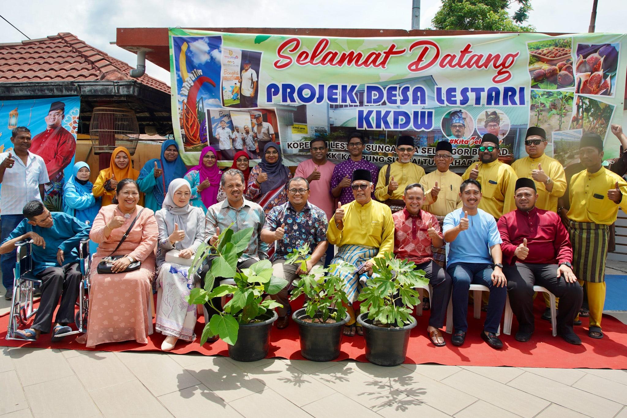 MB attends three Aidilfitri open houses in Gombak