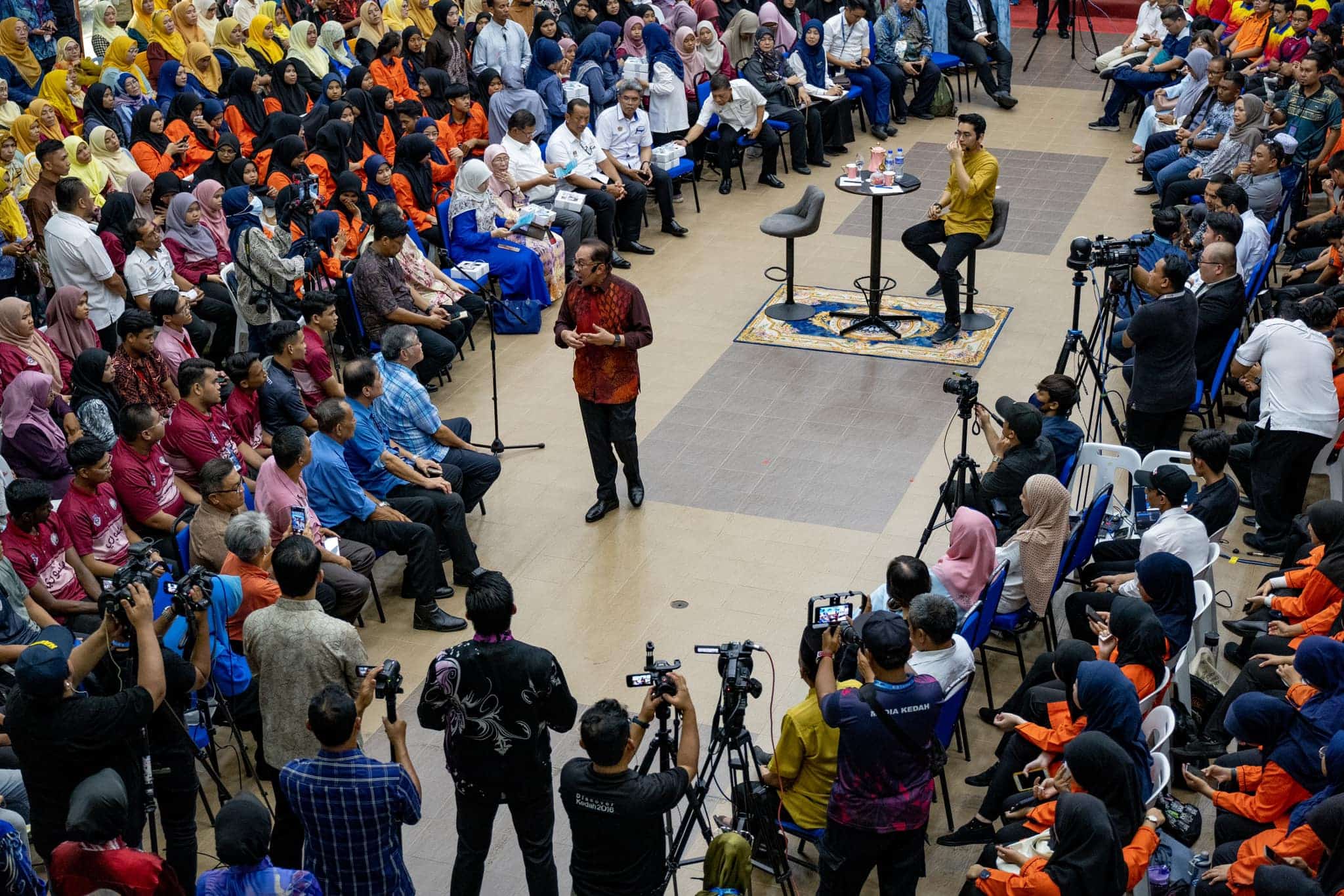 PM nasihat anak muda jangan jadi pak turut, hidupkan budaya membaca