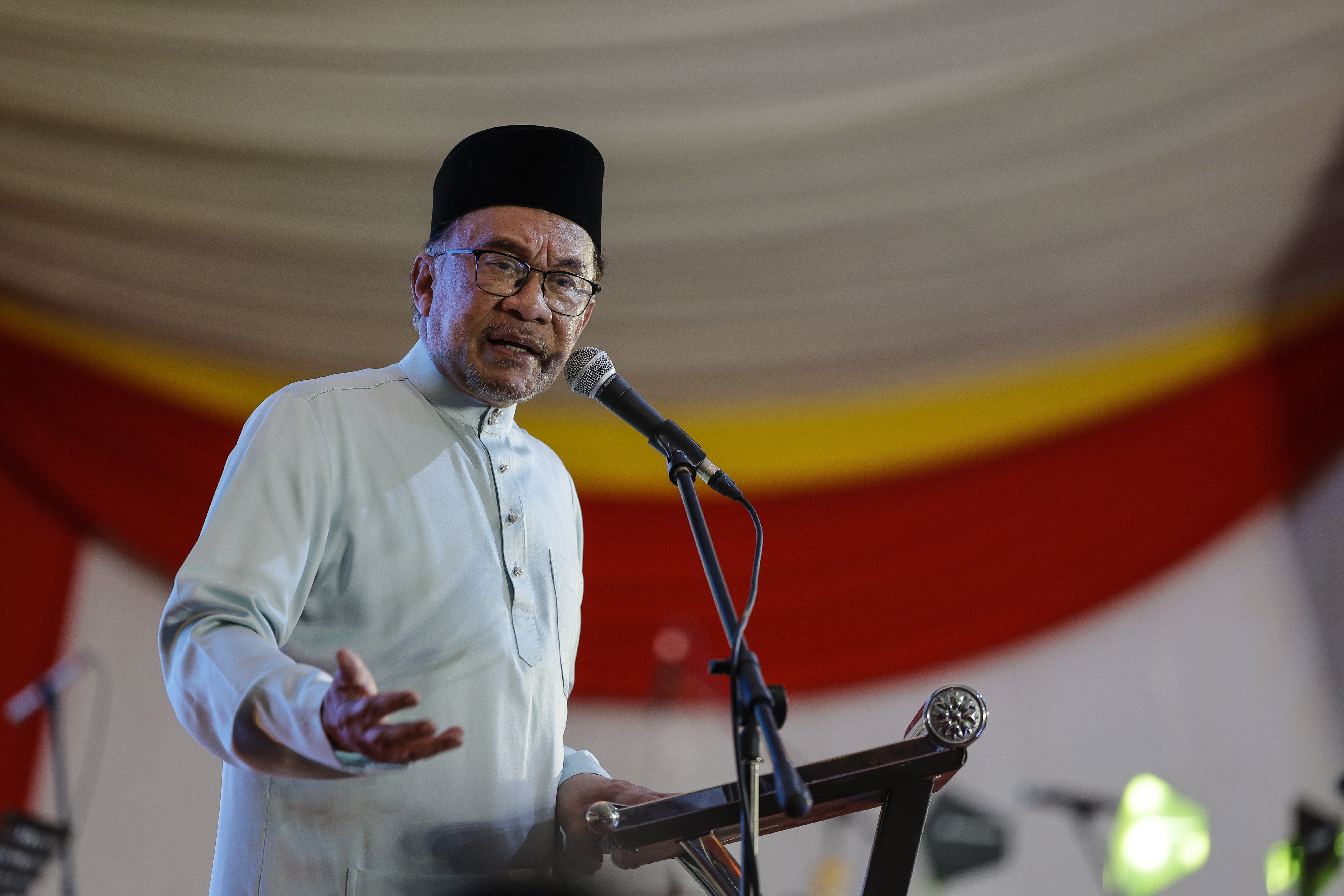 安华召全民参与国庆月活动  激发爱国精神创建团结社会