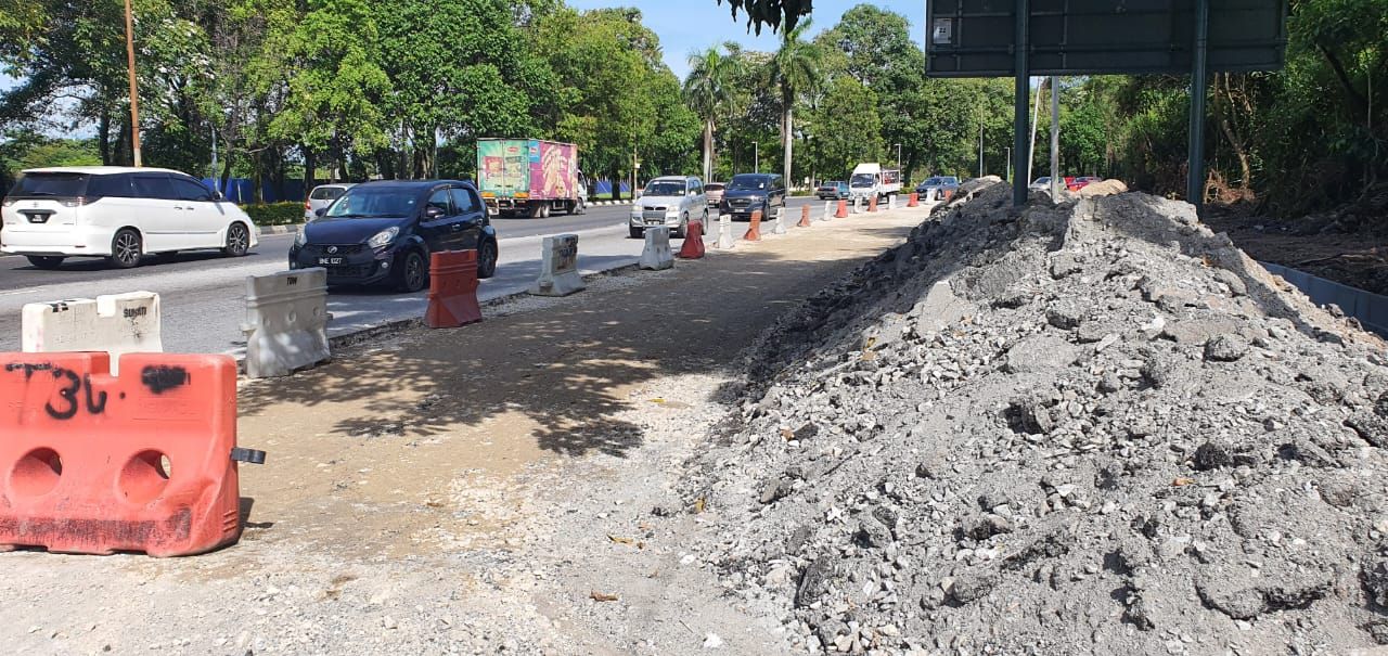 提升金泉路弯角处解积水   梁德志：2要道重铺惠民