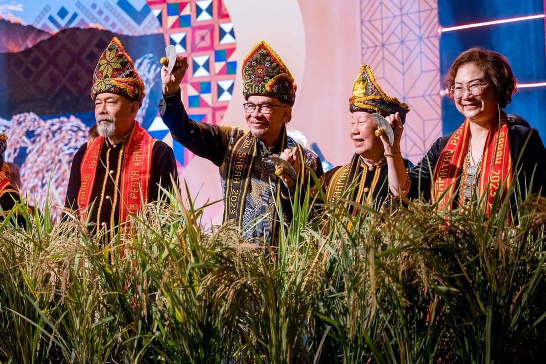 中央致力解决沙巴基建问题 安华称赞哈芝芝树立好榜样