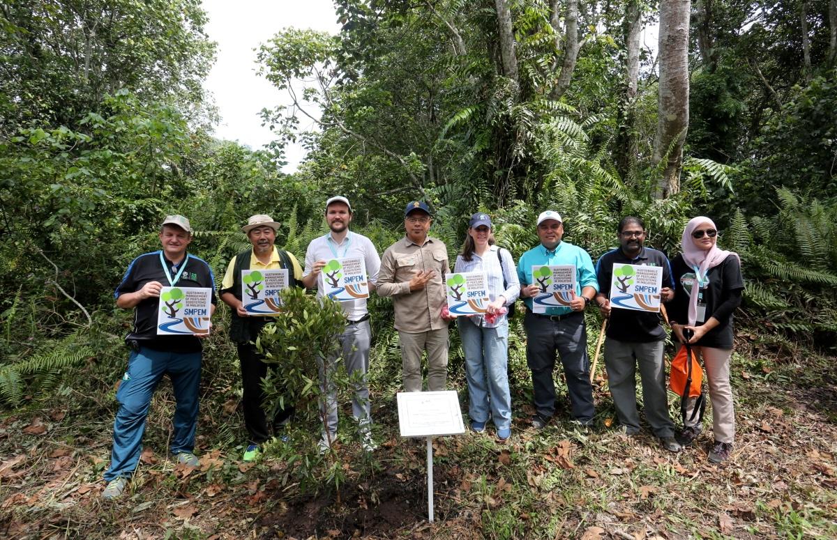 Orang ramai digalak daftar, sertai kempen tanam 100 juta pokok