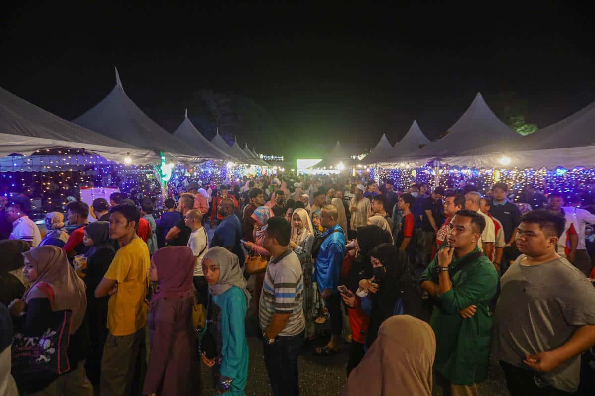State Aidilfitri open house to continue in three districts from tomorrow