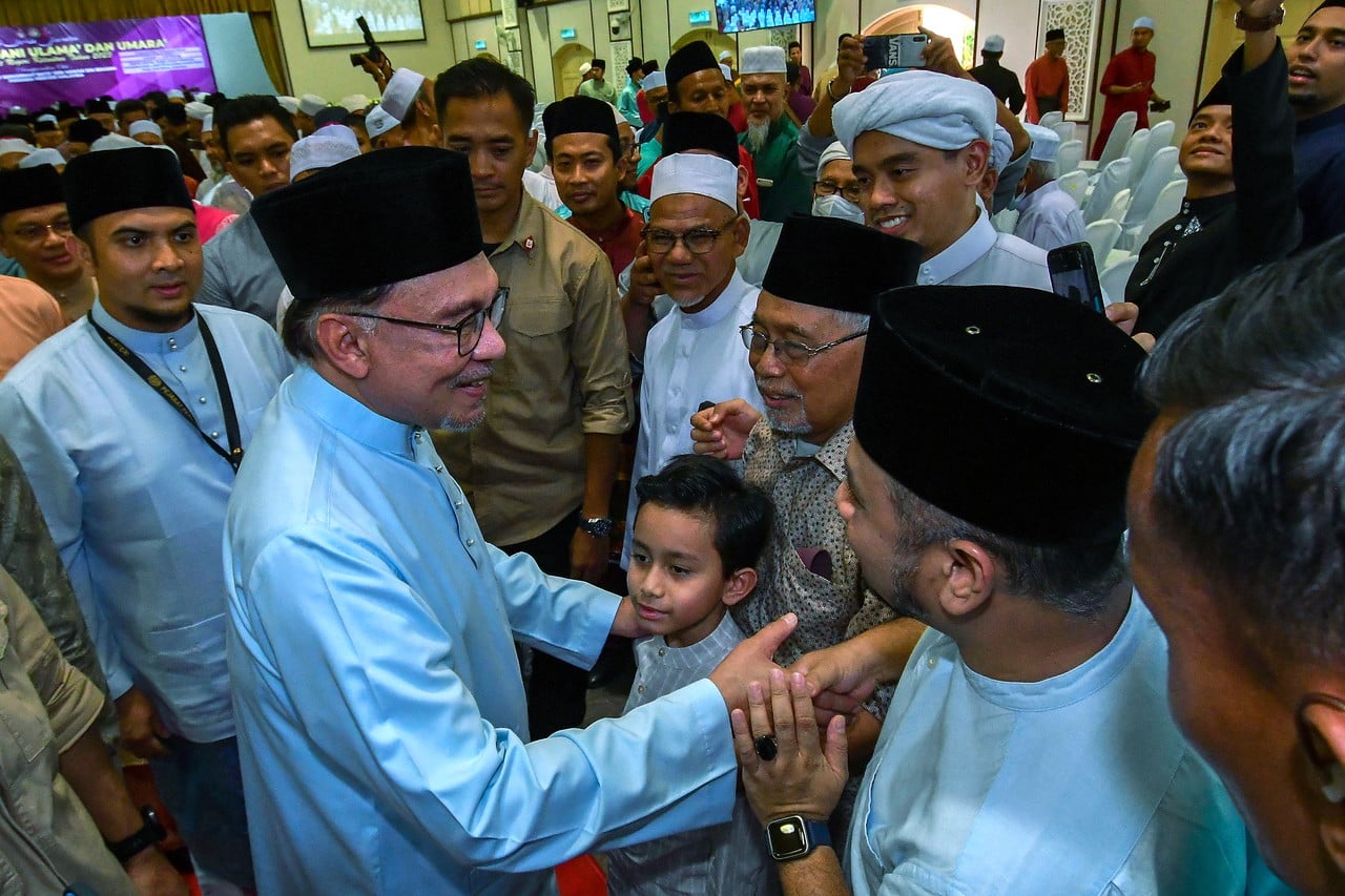 Govt to allocate over RM103 mln to imams, bilals, religious teachers in Kelantan this year