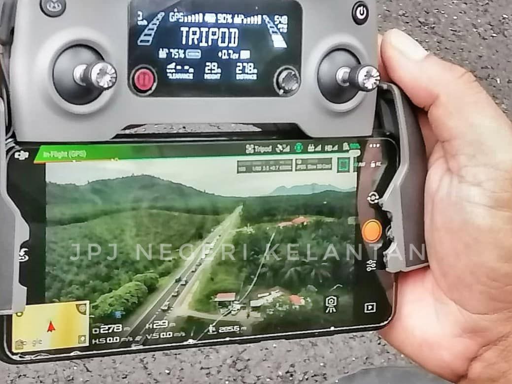 JPJ无人机发现丹州于开斋行动 最多人超车闯红灯