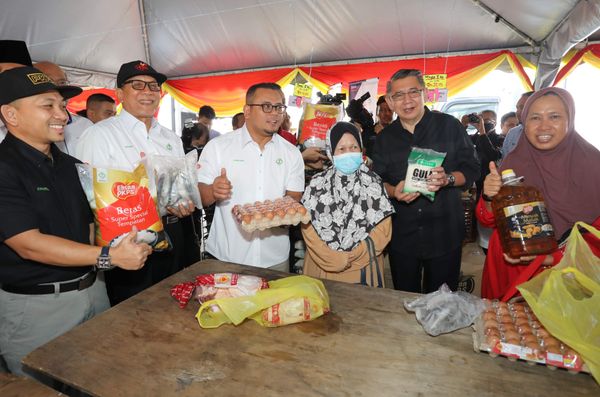 雪人民市集已惠及400万人 为民众节省约1800万开销