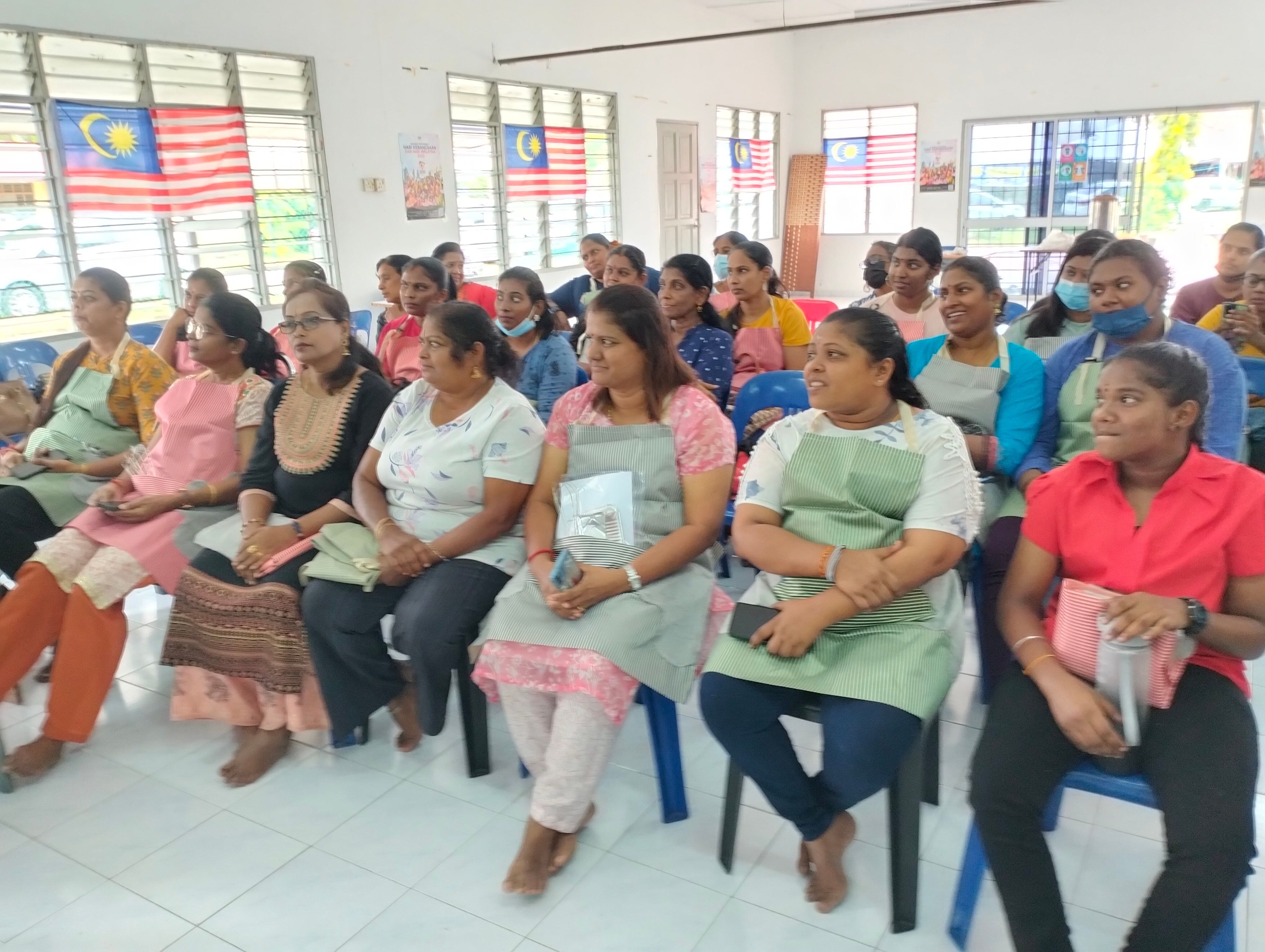 கோல சிலாங்கூர்  நகராண்மைக் கழகம் (zon 14) ஏற்பாட்டில் அணிச்சல் தயாரிக்கும் பயிற்சி