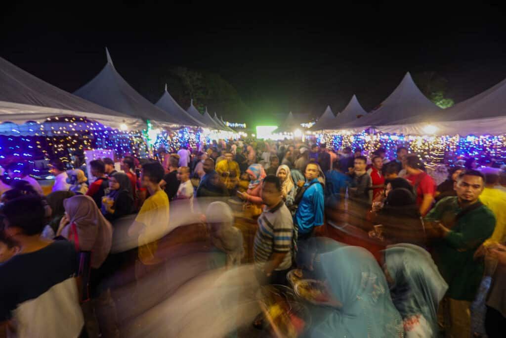 கோல லங்காட் டில் வரும் ஞாயிறன்று நோன்புப் பெருநாள் உபசரிப்பு- பொதுமக்கள் பங்கேற்க மந்திரி புசார் அழைப்பு