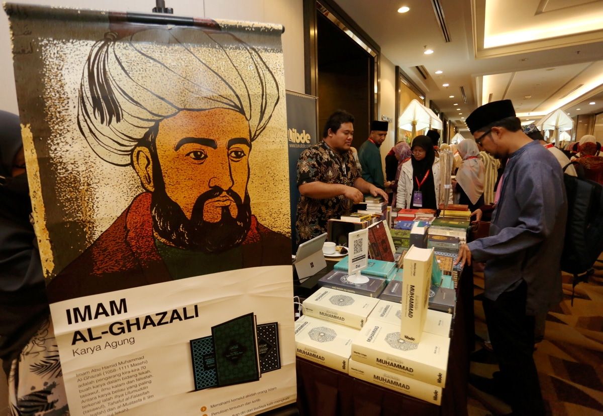 Buku terbitan negeri laris sepanjang Oktober