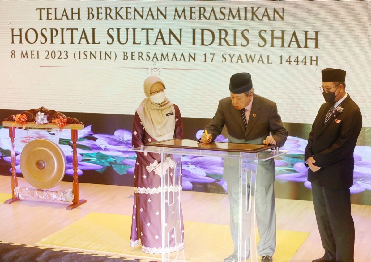 Sultan titah siapkan projek bina hospital, klinik ikut jadual 