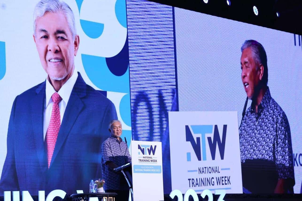 国家培训周成年度活动  扎希：供再培训提升技能