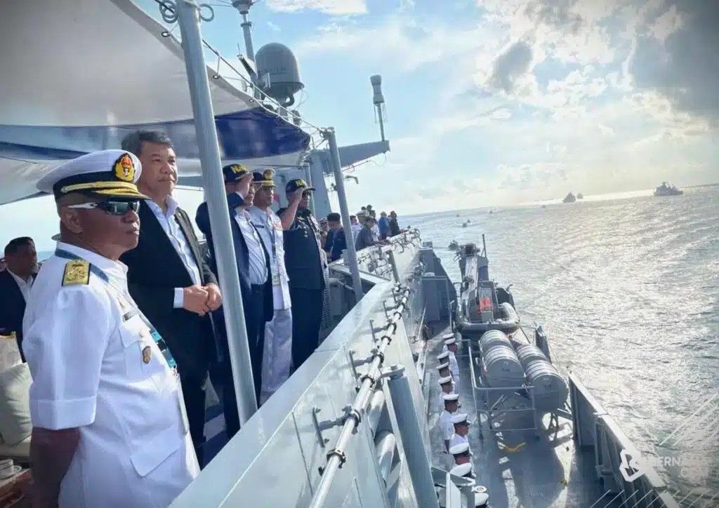 安华伉俪参观LIMA展 见证数备忘录签署