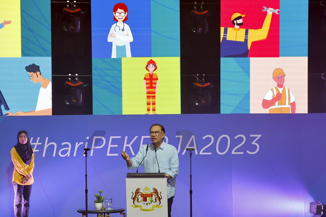 安华证实推翻团结政府阴谋论 四政治盟体强大足以抵御