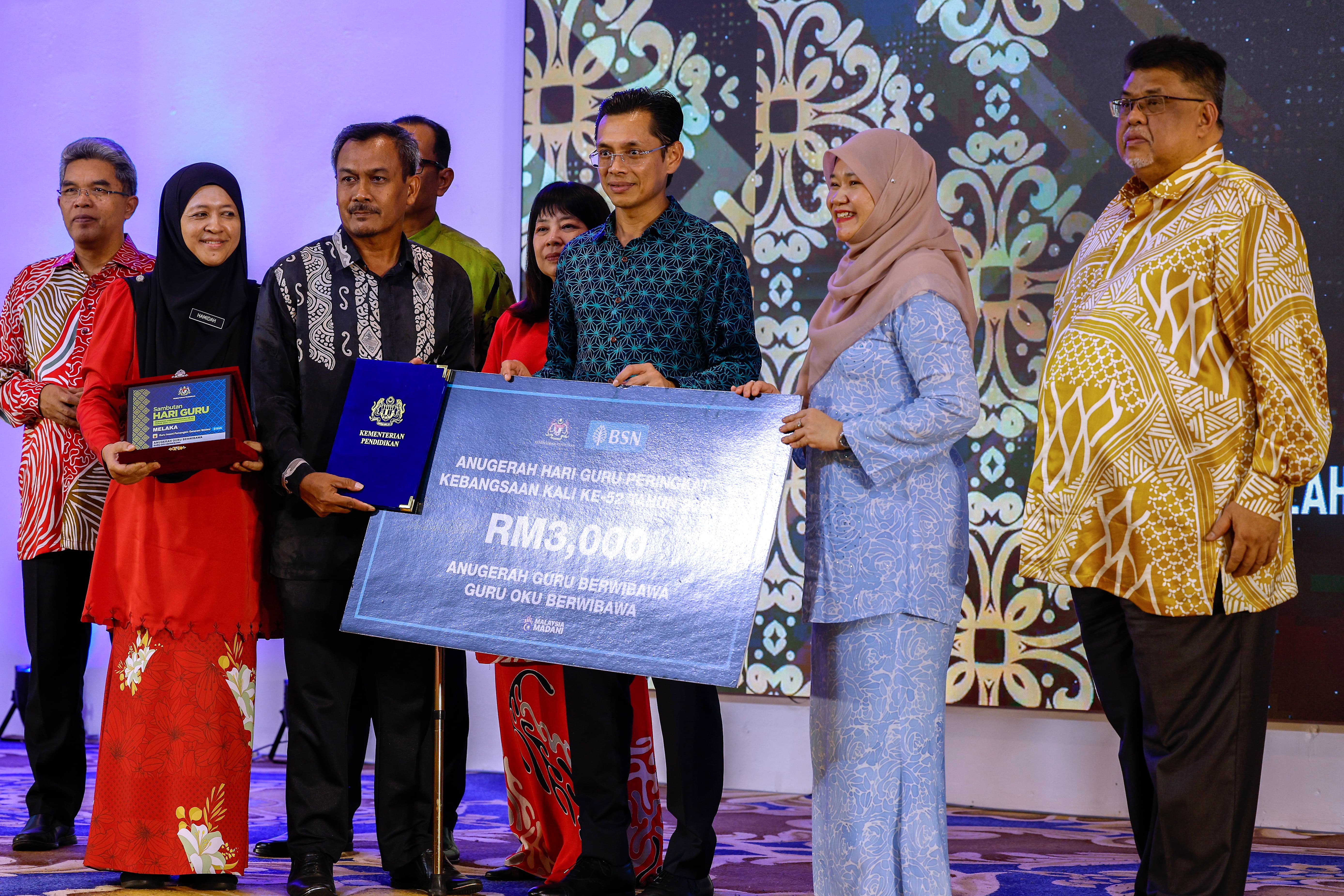 Anugerah bukti guru OKU mampu berjaya, tangkis persepsi suka meminta-minta