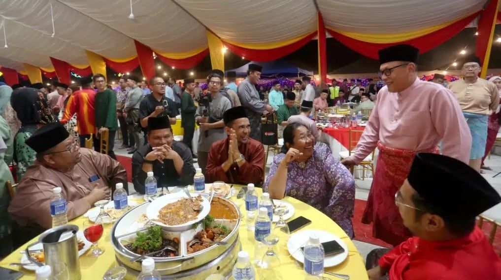 雪政府人民携手渡过疫情水灾难关 迎来大型关爱开斋节巡展