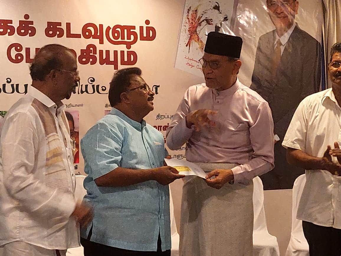 தமிழ்ப் பள்ளியில் மாணவர் பதிவு சரிவு கோல சிலாங்கூர் நாடாளுமன்ற உறுப்பினர் டத்தோ ஸ்ரீ டாக்டர் சூல்கிப்லி அமாட் அம்பலம்.