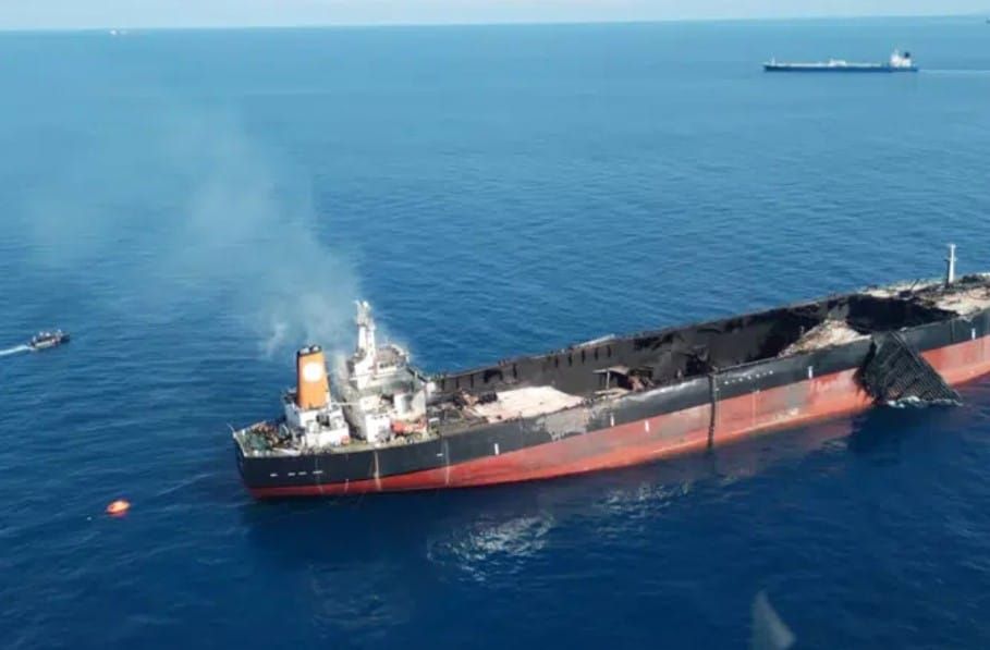 油槽船失火3船员生死未卜 大马海事执法机构向印尼求助