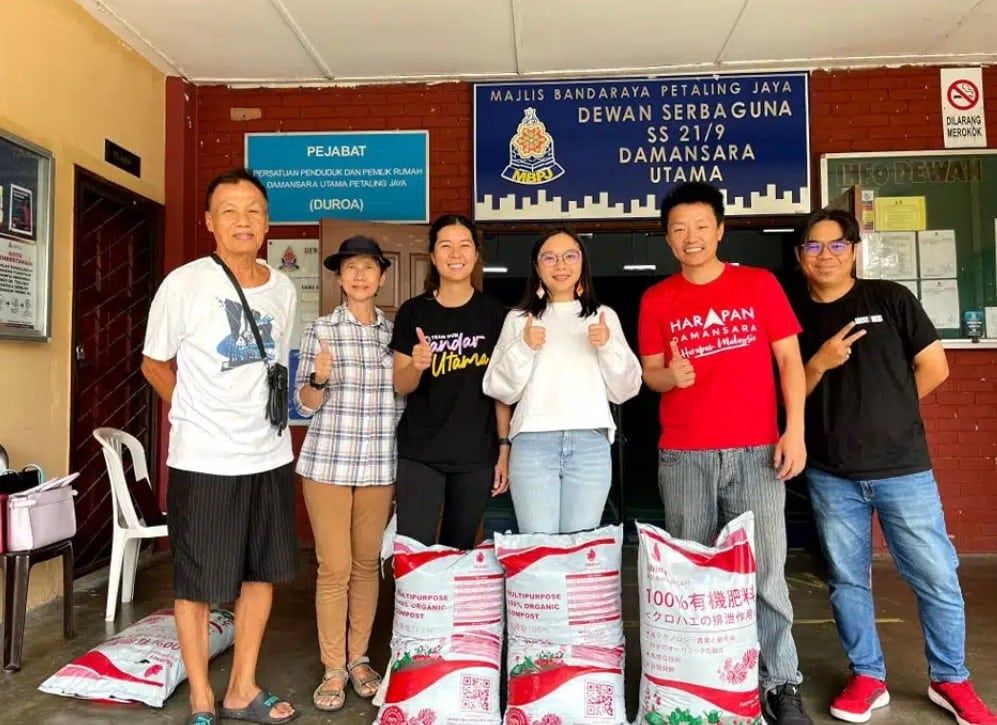 嘉玛丽雅赠100袋肥料  鼓励社区种植绿化住家