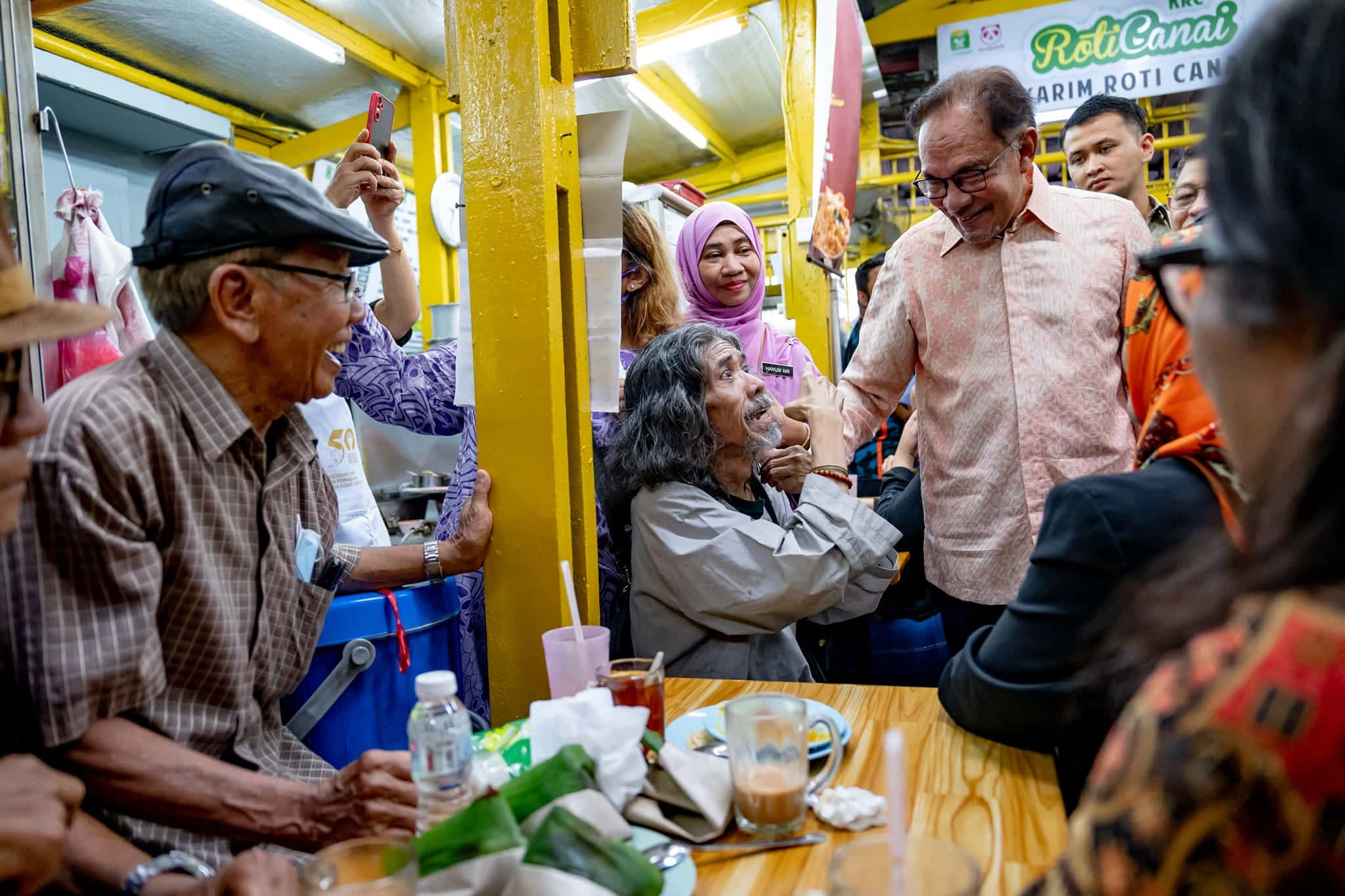 滥用小贩营业执照   首相：隆市厅将撤销执照