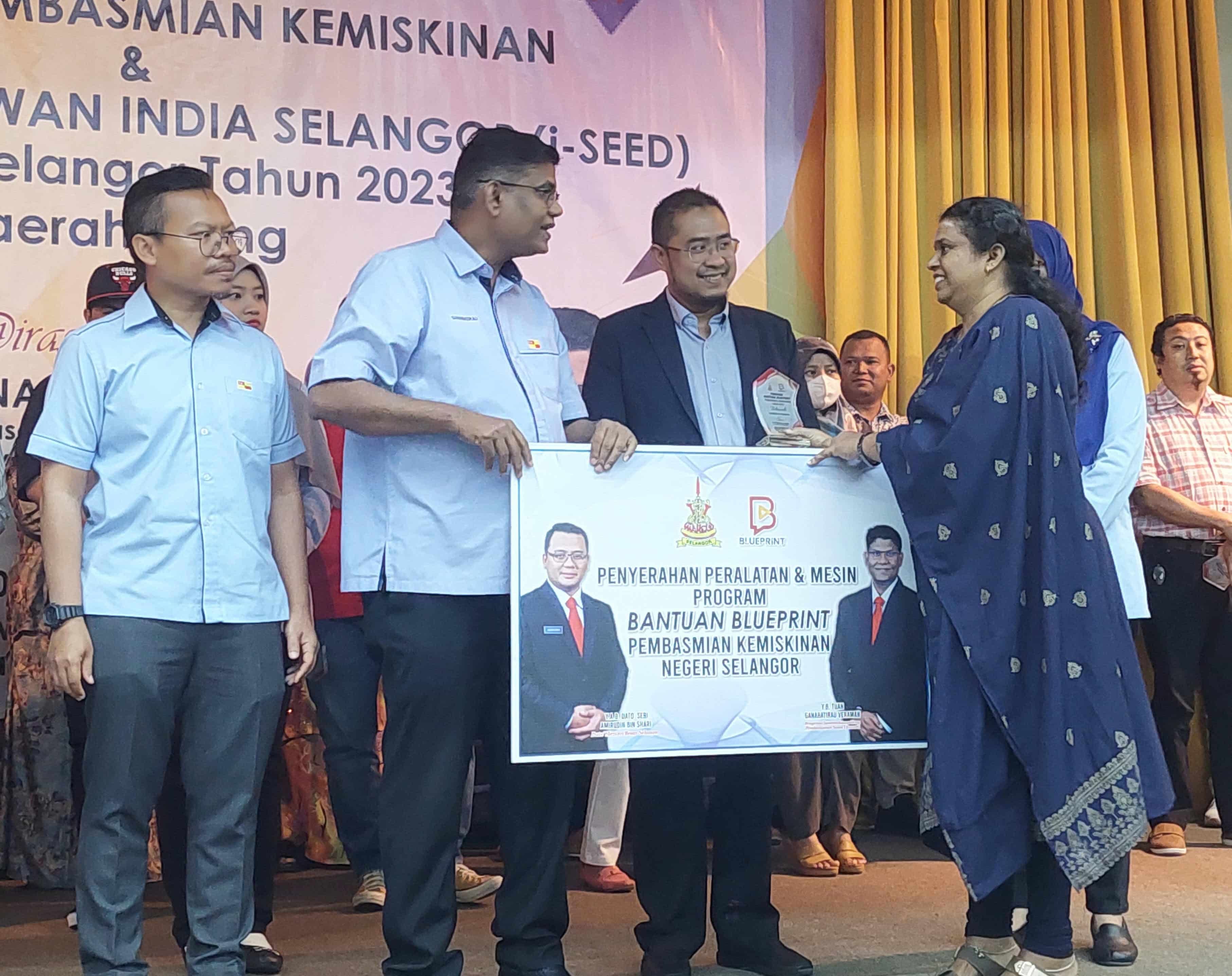 சிலாங்கூர் அரசின் புளுபிரிண்ட் வறுமை ஒழிப்புத் திட்டத்தின் மூலம் 3,256 பேருக்கு வெ.1.3 கோடி வெள்ளி நிதியுதவி- கணபதிராவ் தகவல்