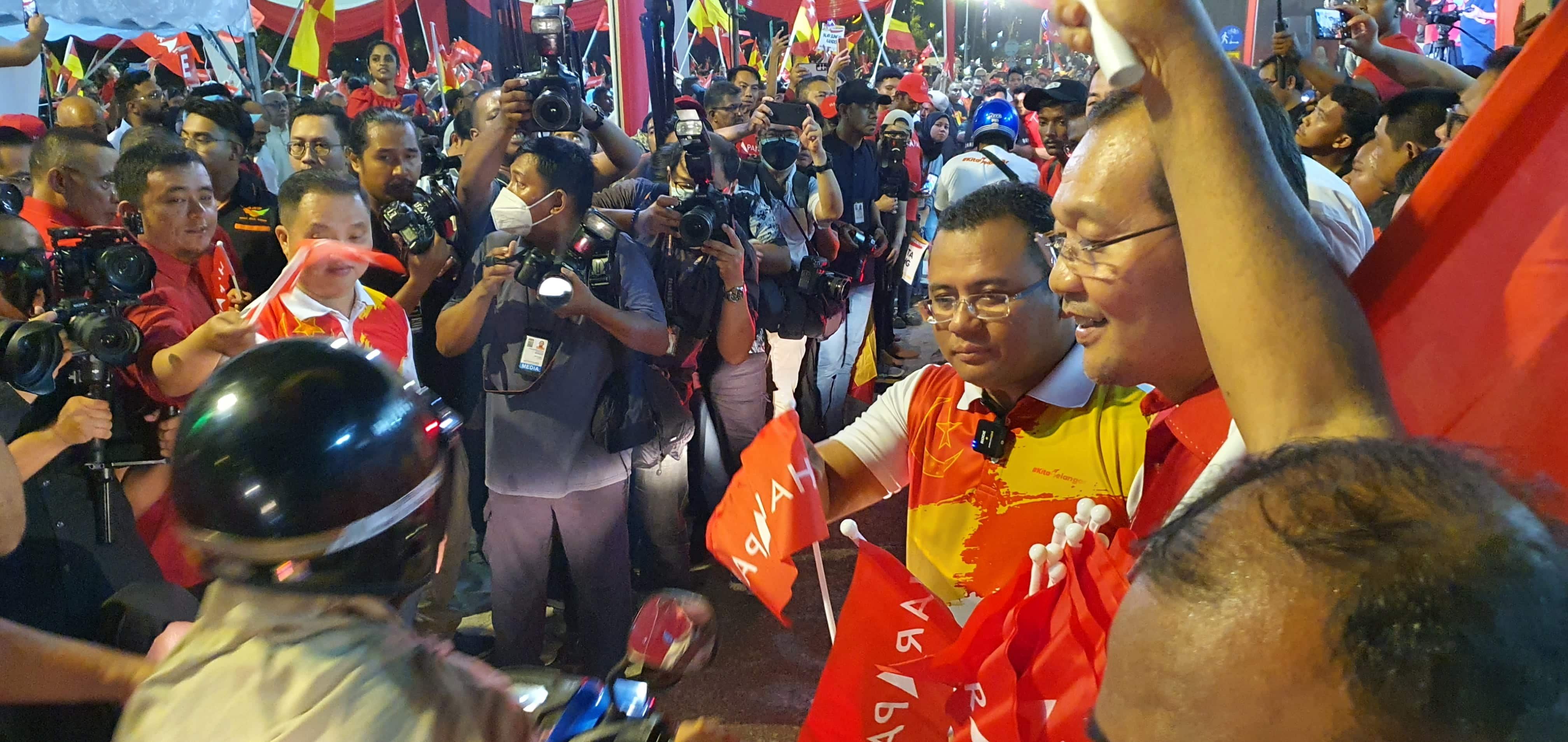 阿米鲁丁吁国阵希盟  抛开分歧团结救国