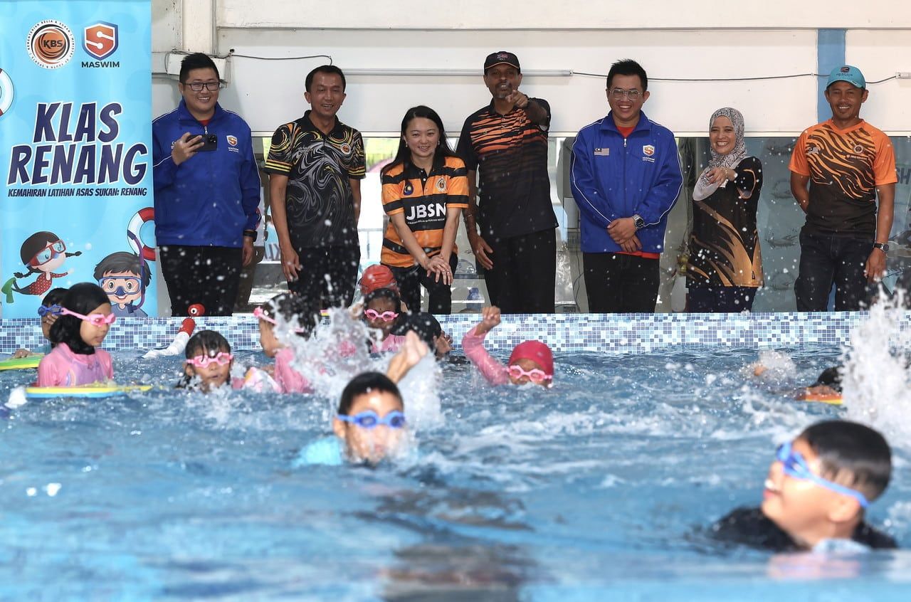 KLAS swimming programme to scout talents from B40 group