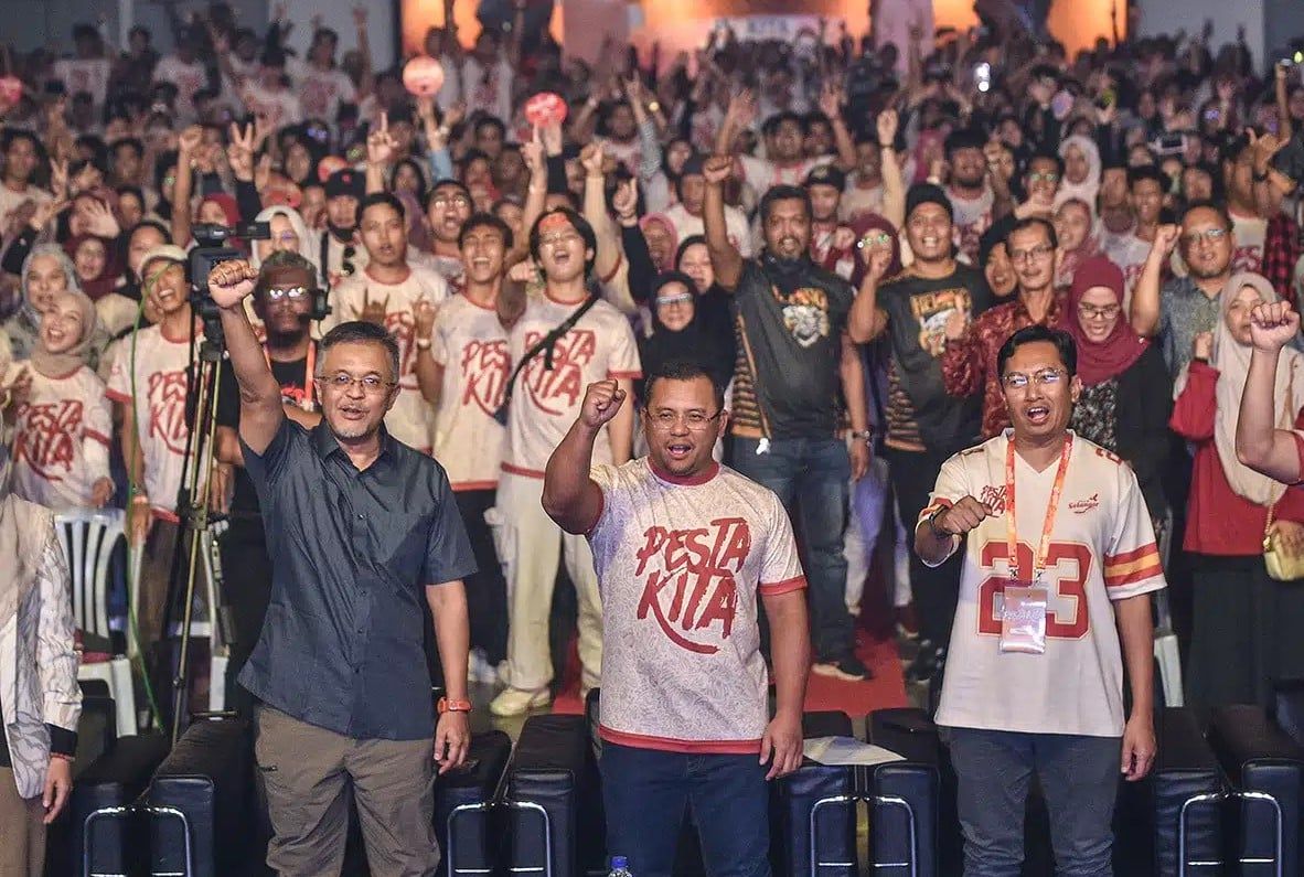 风雨中挺身相助人民 大臣致敬雪州义工队