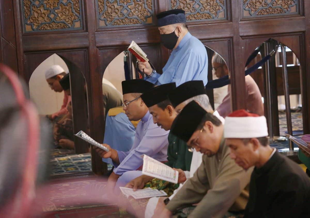 Sultan hadiri majlis baca Yasin sempena keberangkatan ke Tanah Suci