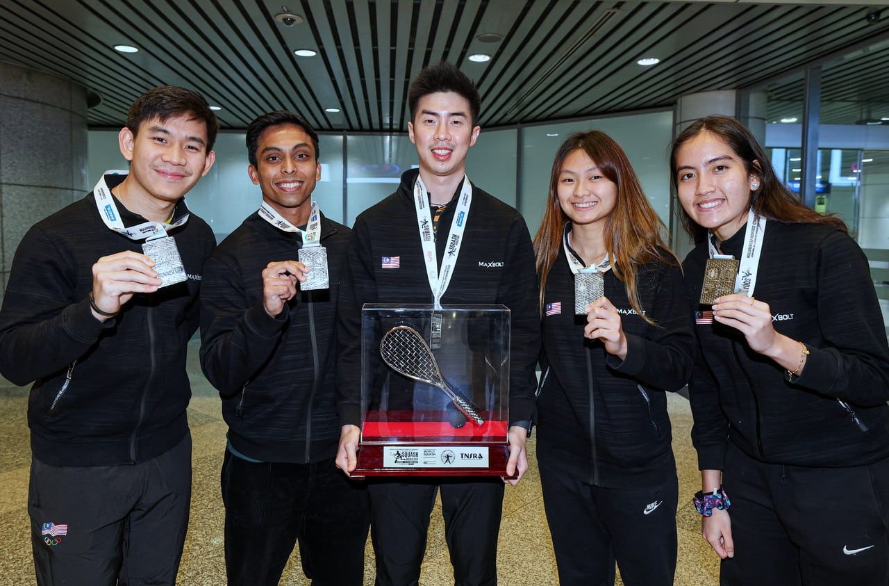 Pasukan pemain muda skuasy raih perak di India