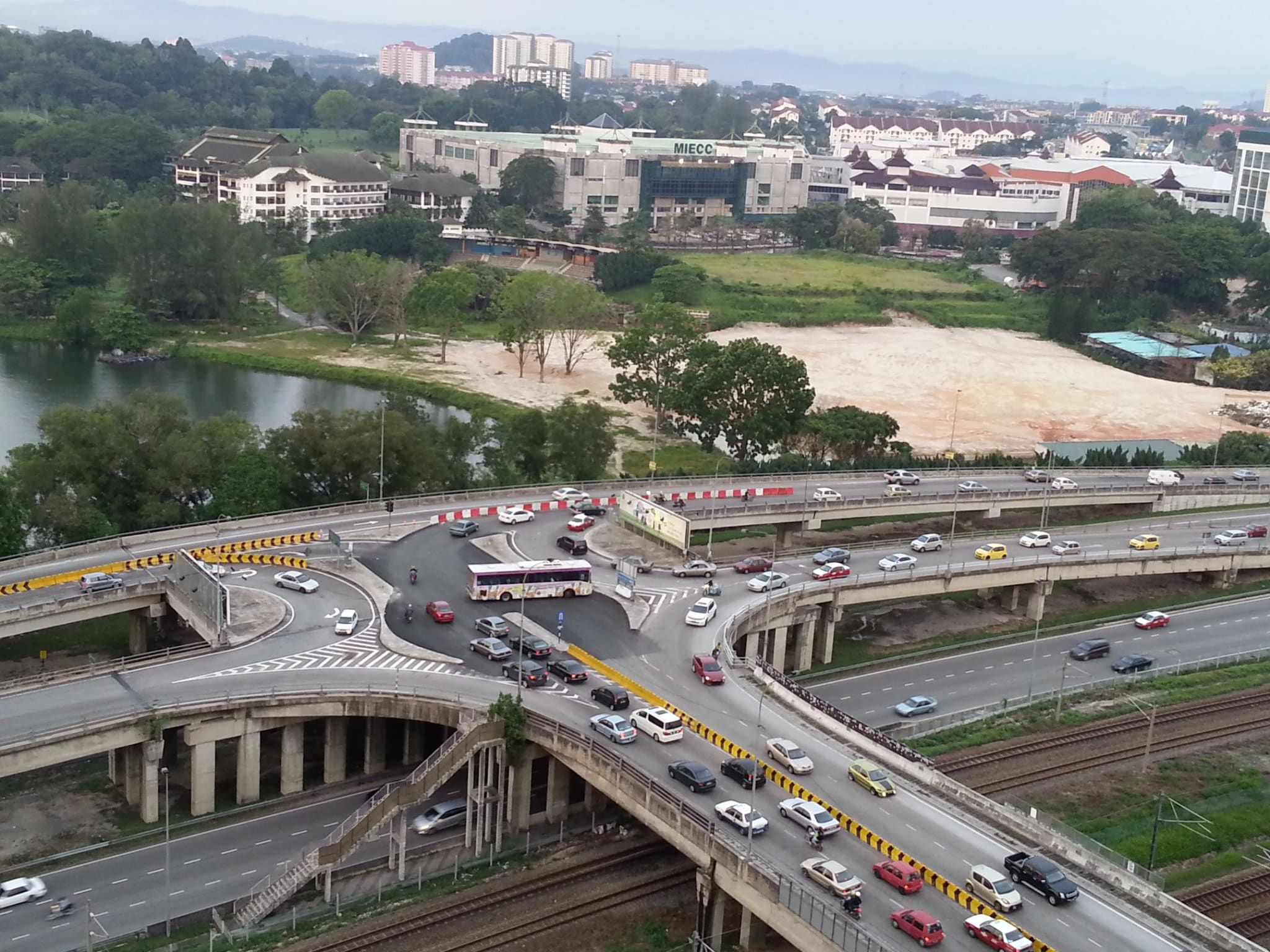 入城征收“拥堵费”尚在研究  扎丽哈：费率不宜过高