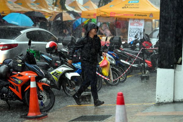 半岛多地包括雪州4县 狂风暴雨到8pm