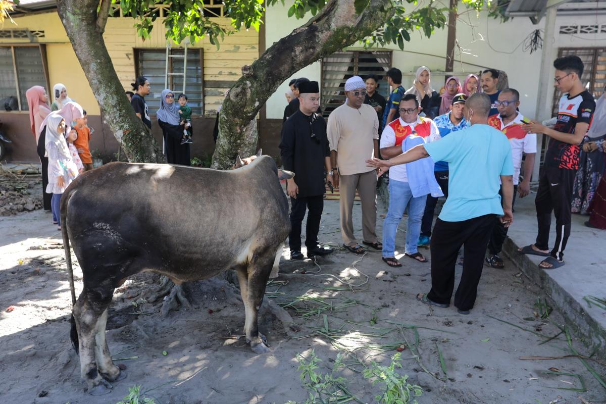 MB hadiri 12 lokasi ziarah korban, turut sembelih seekor lembu