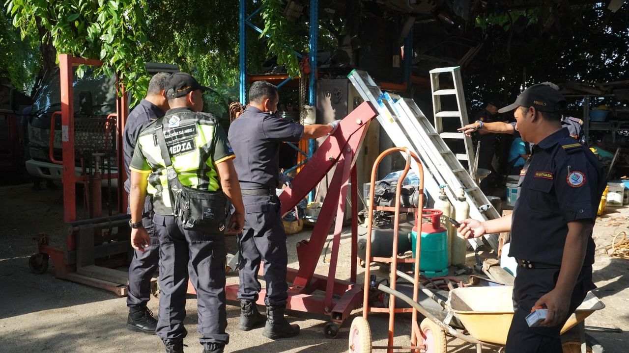 MBSJ keluar notis roboh bengkel haram, sita enam kenderaan