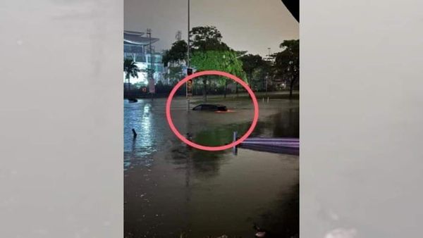巴生中路闪电水灾 妇女车内受困及时获救