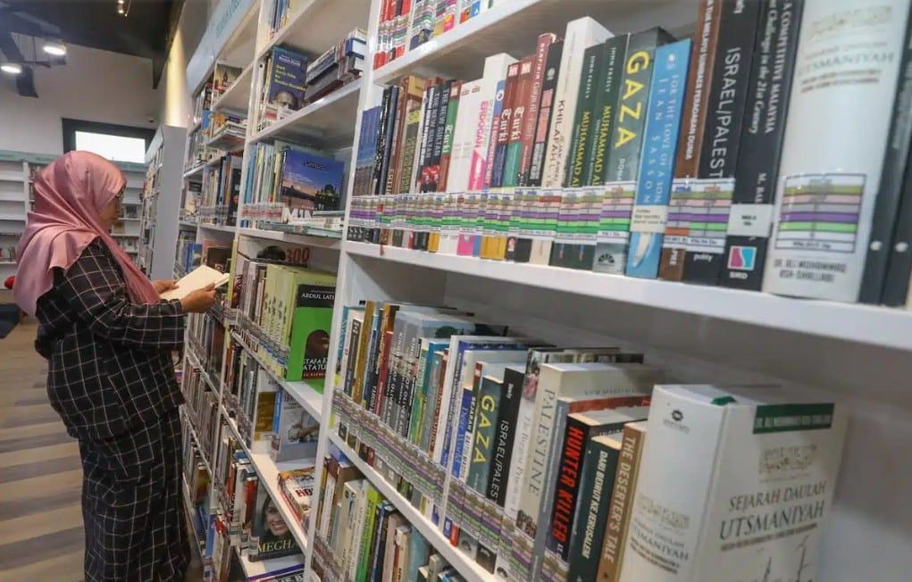 致力打造图书馆为知识宝库  雪大臣：完善设施让居民舒适阅读