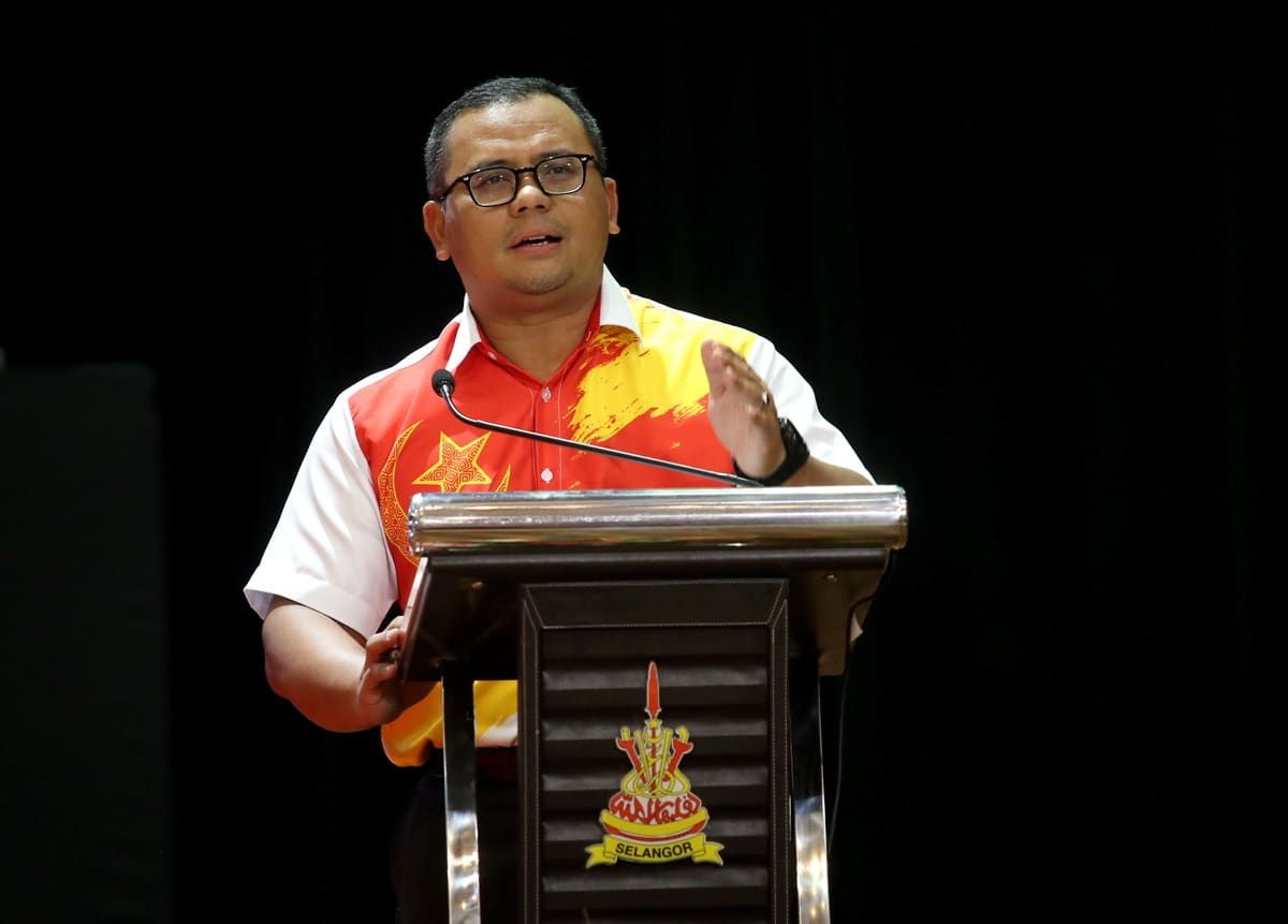 吁公务员勇于说真话 大臣：为人民打造福利州