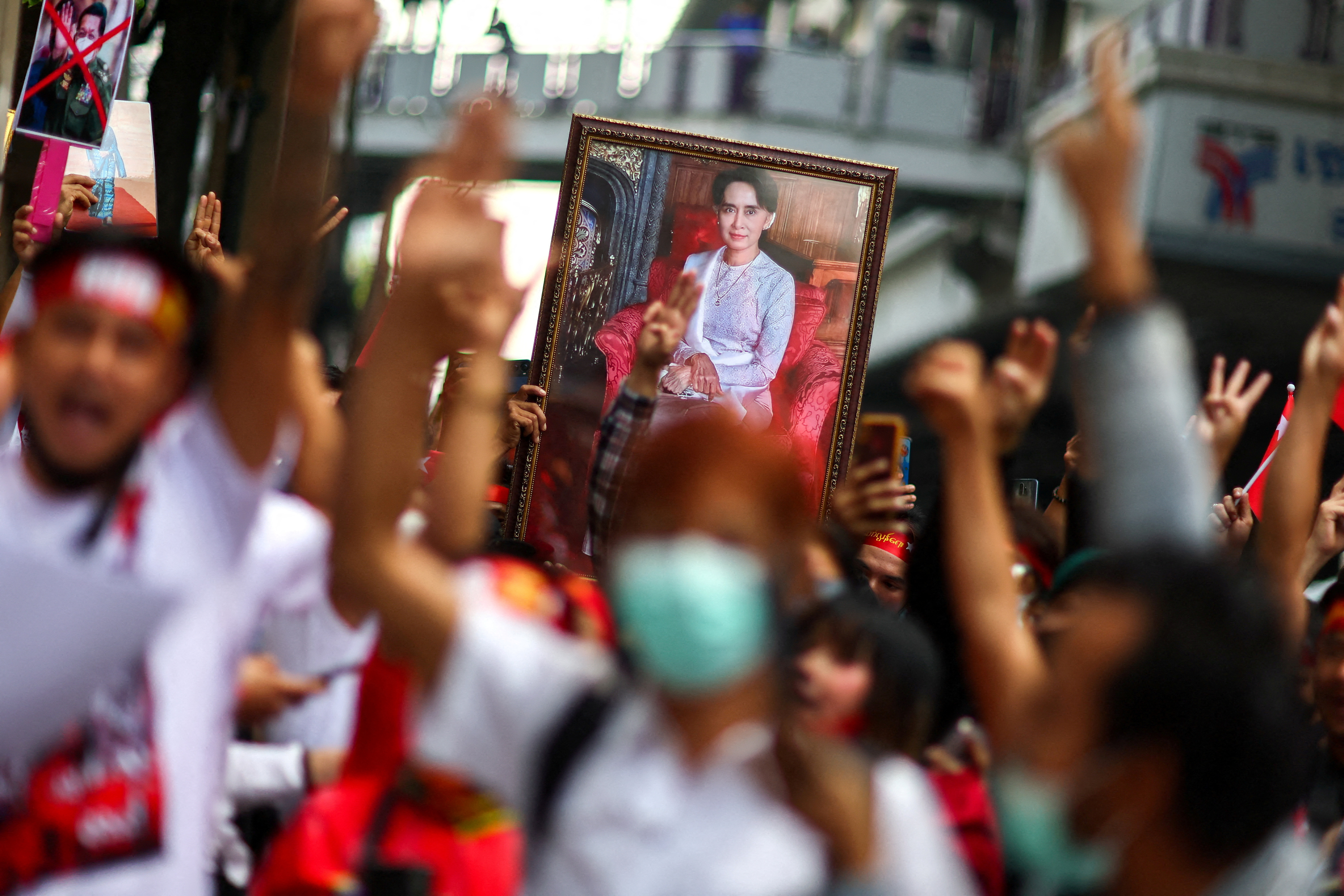 Thais host Myanmar junta official for talks; key Asean members stay away
