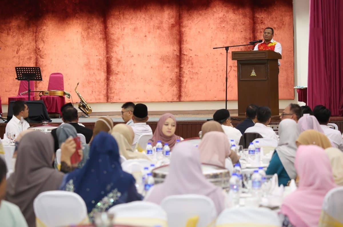 MB seru guru sedia depani cabaran, adaptasi perubahan dunia pendidikan