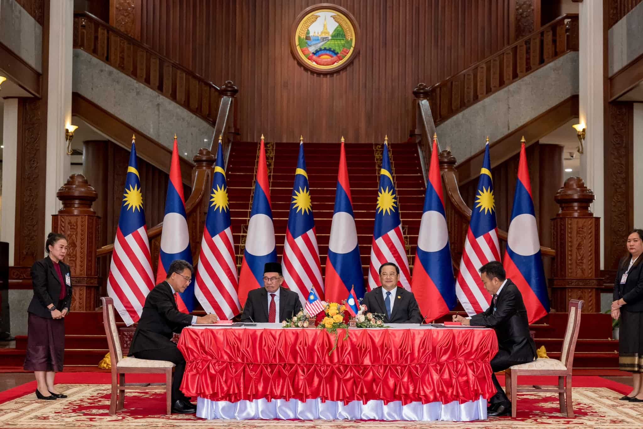 大马寮国签2备忘录：水力发电进账料达23亿   铁道货运首年增四成