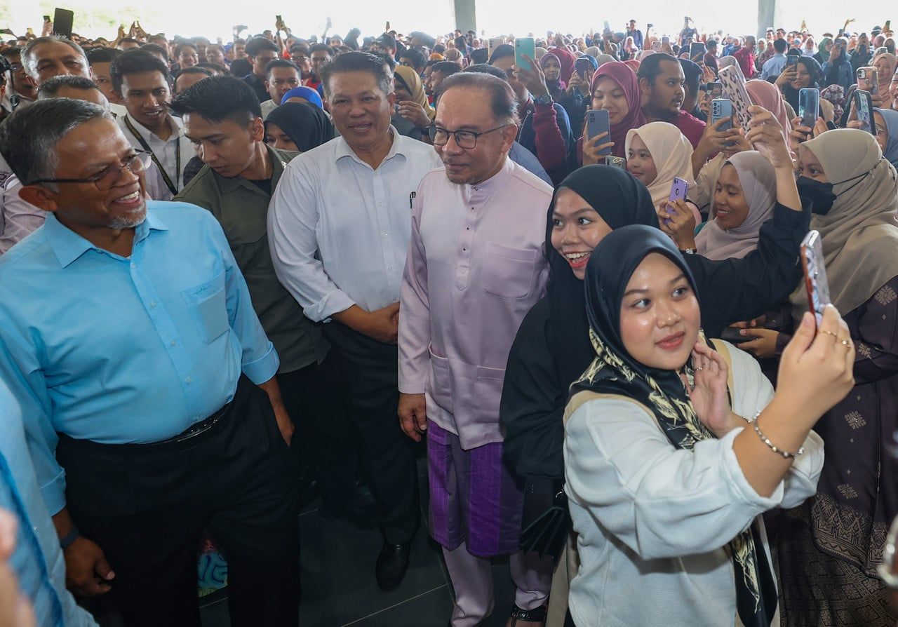 首相将与高教部讨论  大学办演唱会课题