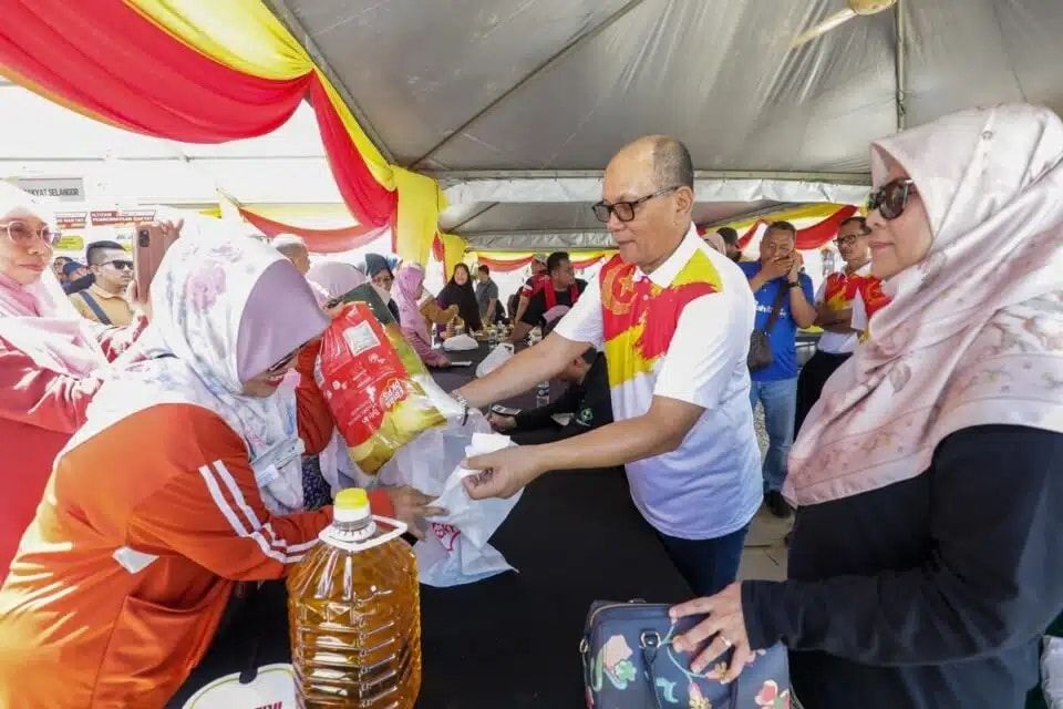 Mega Aidiladha affordable sales at six locations today