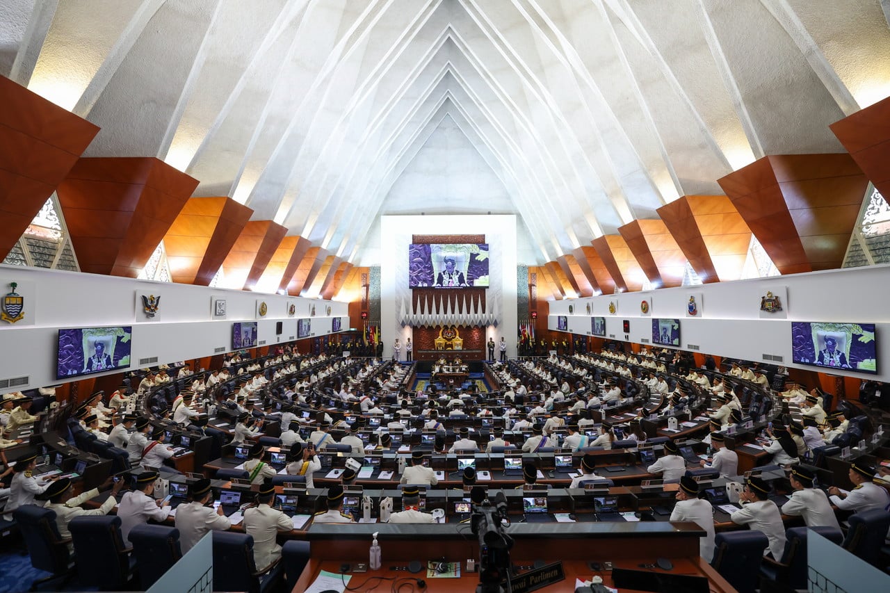 Lafaz Rukun Negara setiap sesi pembukaan penggal Dewan Rakyat