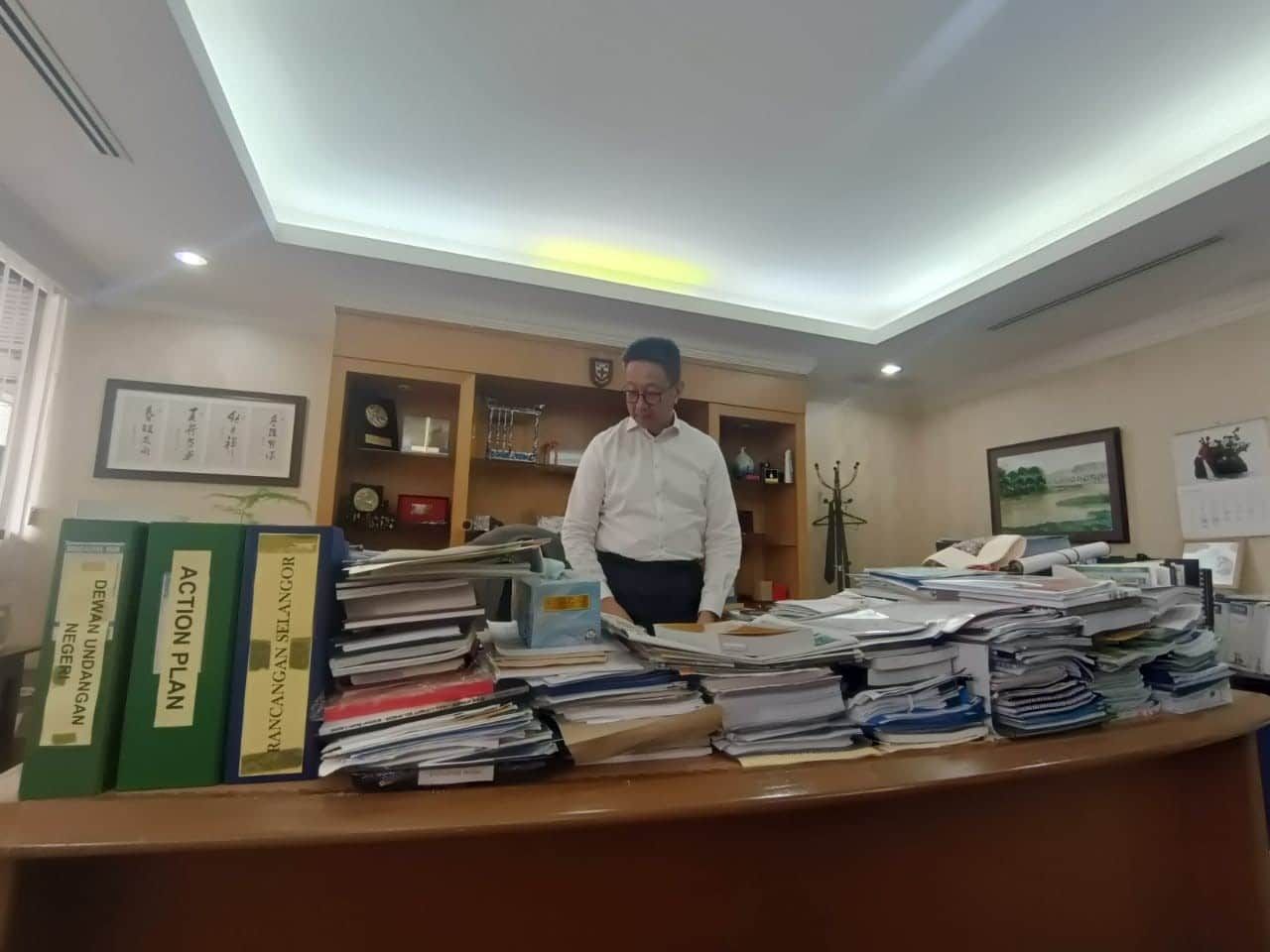 邓章钦专访：卸任前给议员的忠告 社媒是服务征途最大挑战