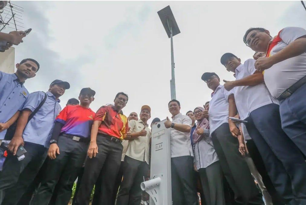 倪可敏：批113地方政府4914万  兴建及提升太阳能销售亭