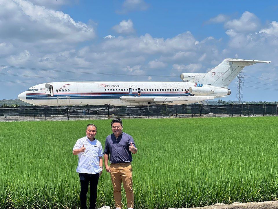 稻田中飞机成打卡点    激活适耕庄旅游业