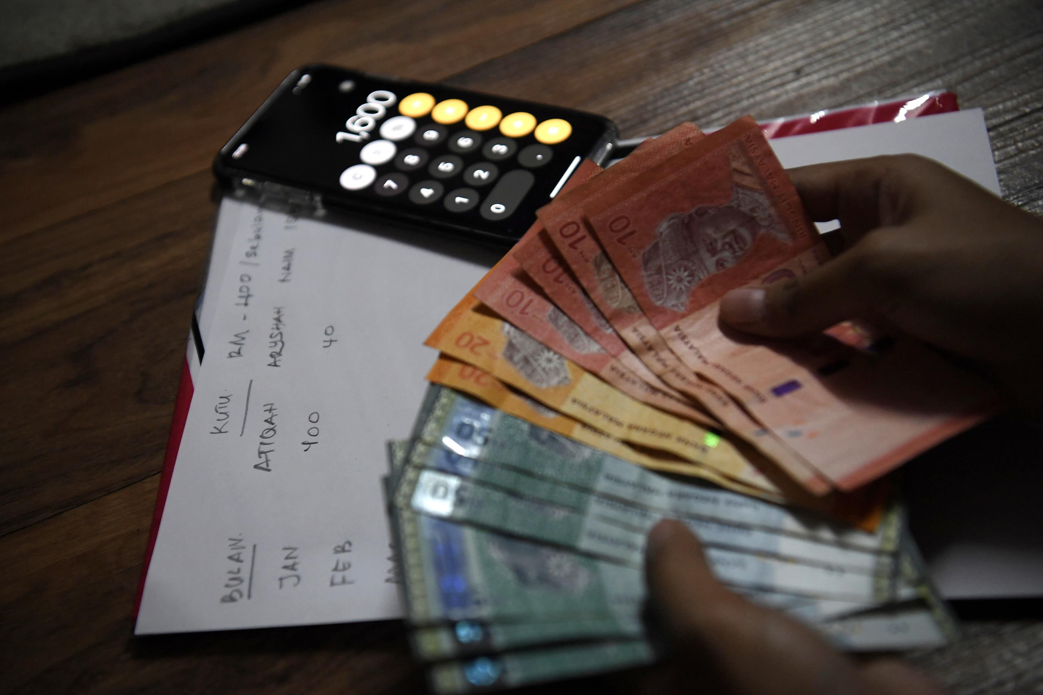 安华：人均收入逾4000才重启GST