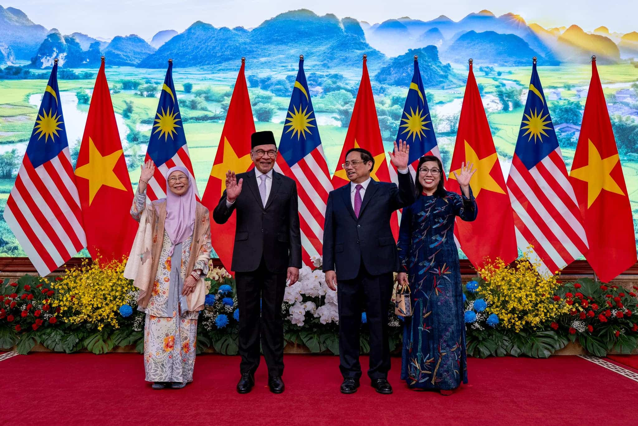 Vietnam pledges stronger ties with Malaysia